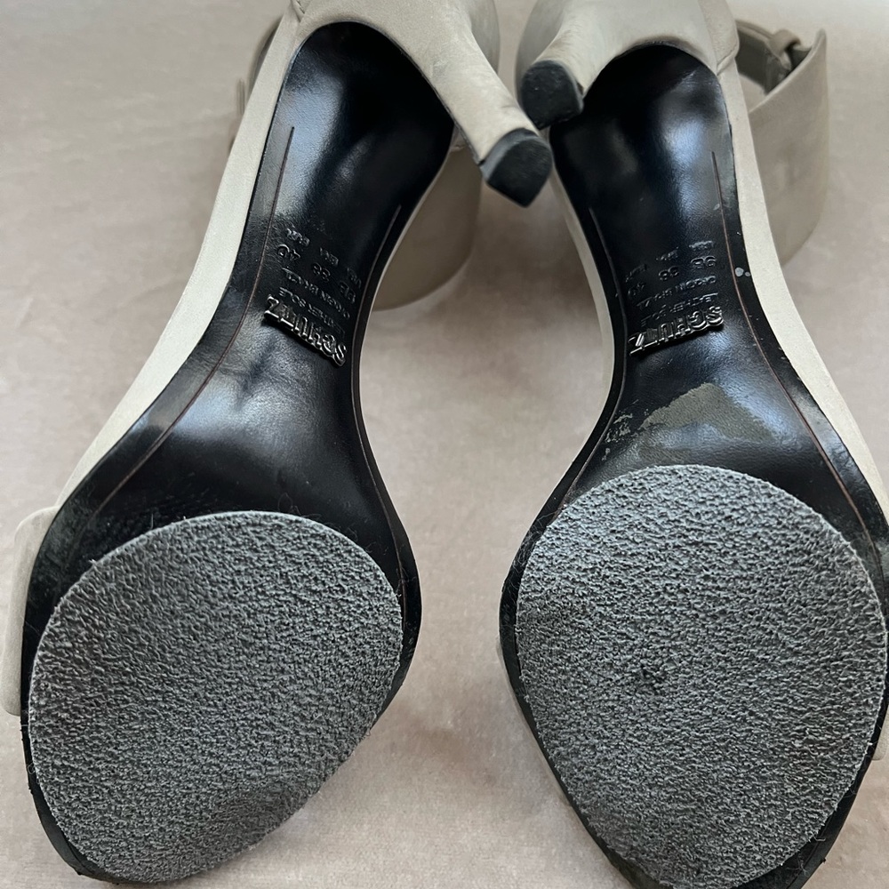 SHUTZ GRAY SANDALS - Picture 3 of 3